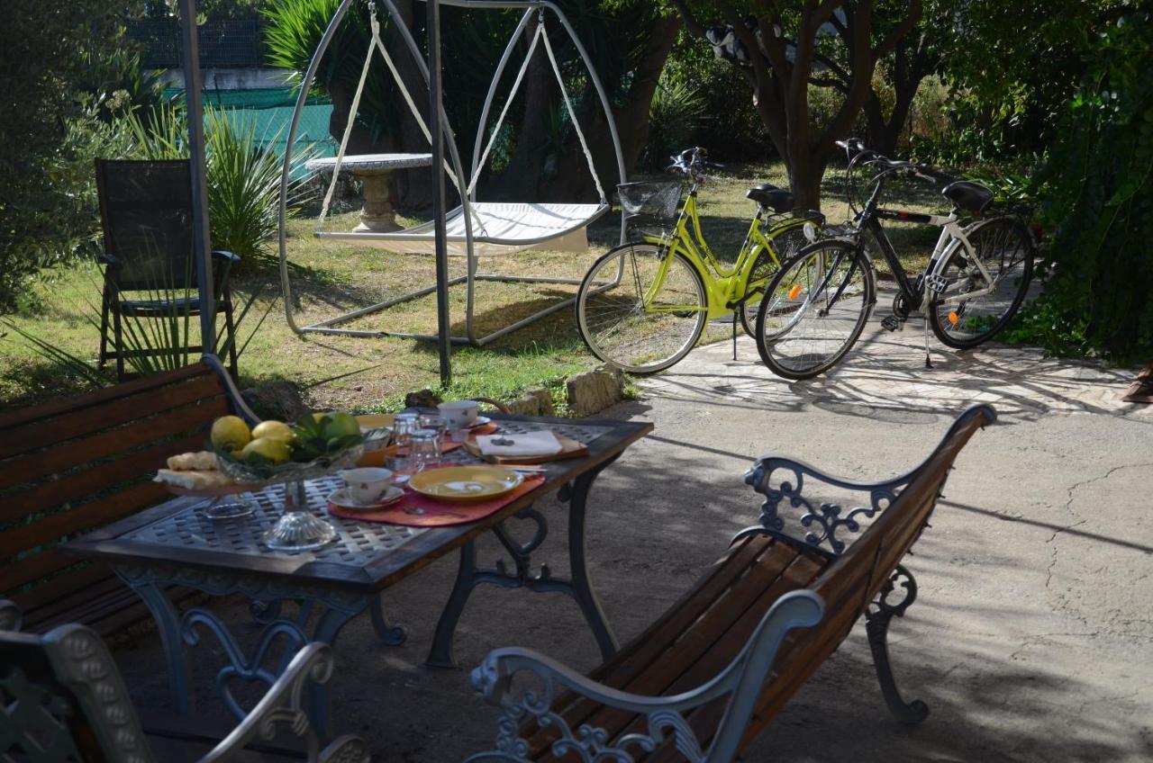 Calicantus Bed And Breakfast Albenga Kültér fotó